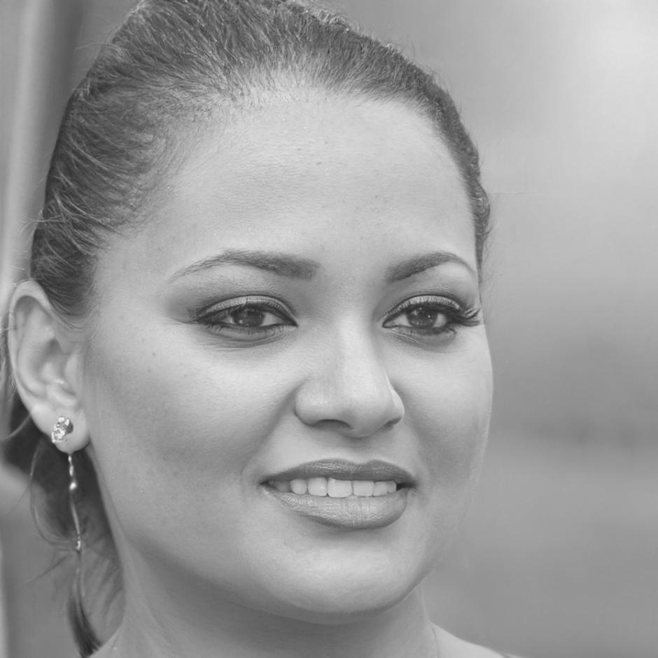 Retrato profesional de Esperanza Villareal